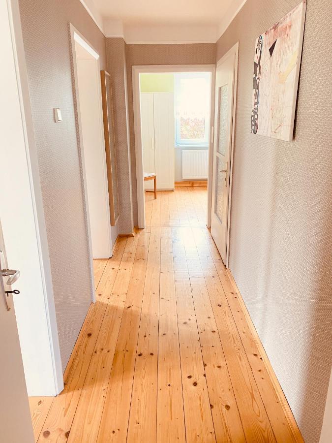 Ruhig, Modern & Naehe Altstadt! Meiningen Esterno foto