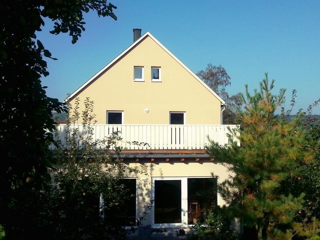 Ruhig, Modern & Naehe Altstadt! Meiningen Esterno foto